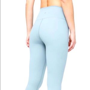 NTW LULU Wunder Under HR 7/8 25” Tight Buca Blue color. Size 4